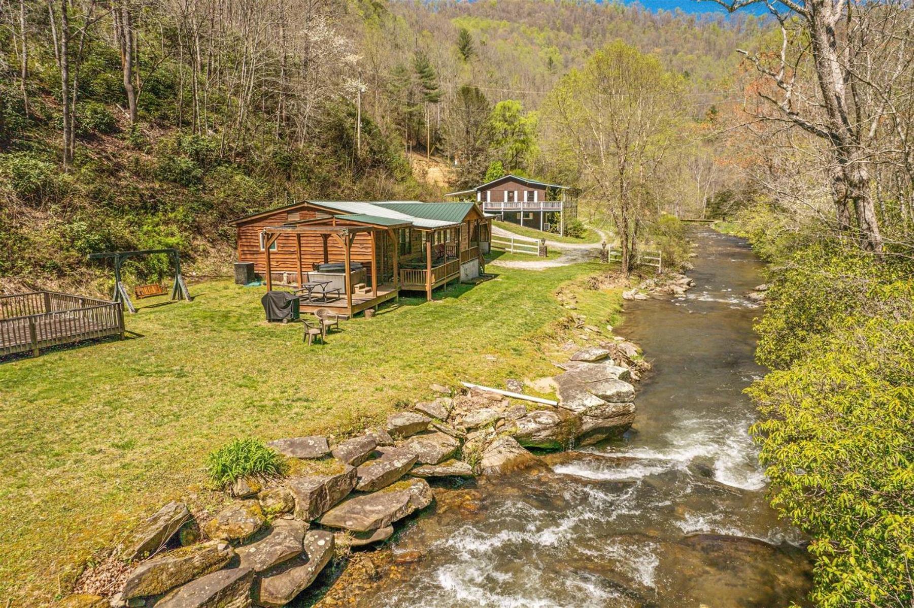 Waterfall Hideaway 布赖森城 外观 照片
